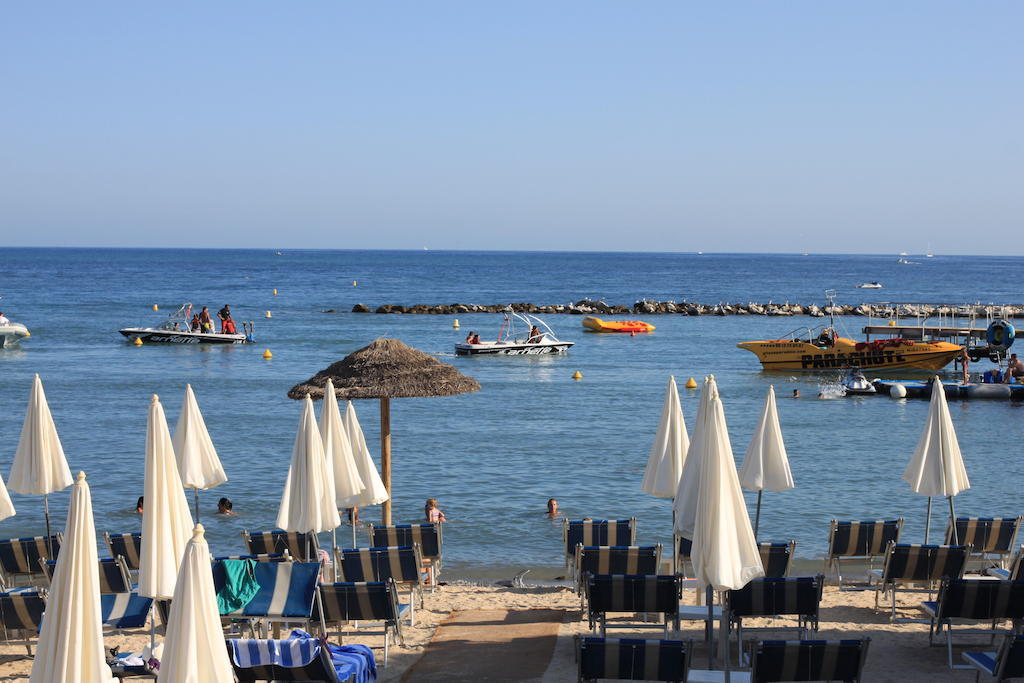 Azur 3000 Daire Saint-Laurent-du-Var Dış mekan fotoğraf