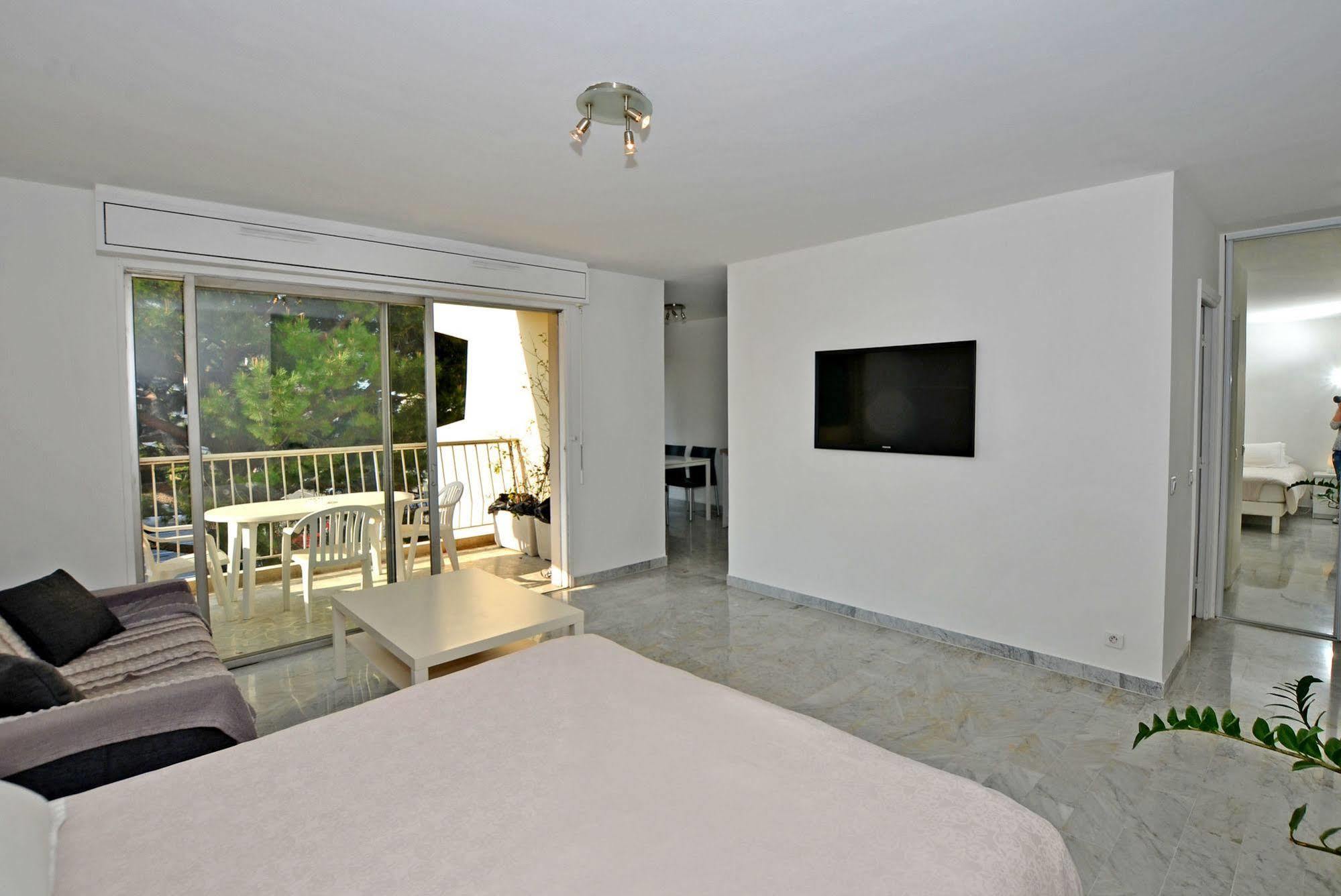 Azur 3000 Daire Saint-Laurent-du-Var Dış mekan fotoğraf