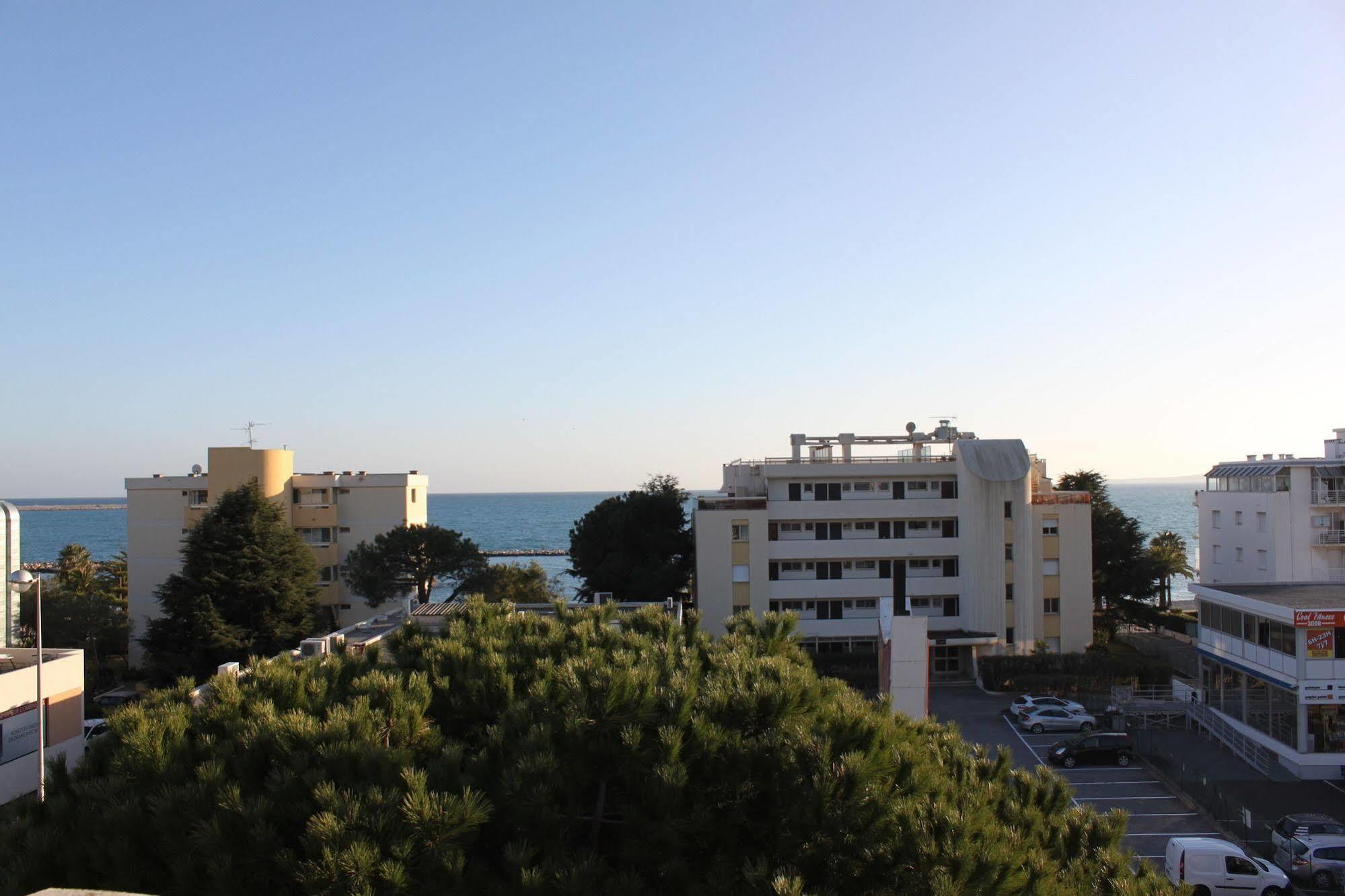 Azur 3000 Daire Saint-Laurent-du-Var Dış mekan fotoğraf