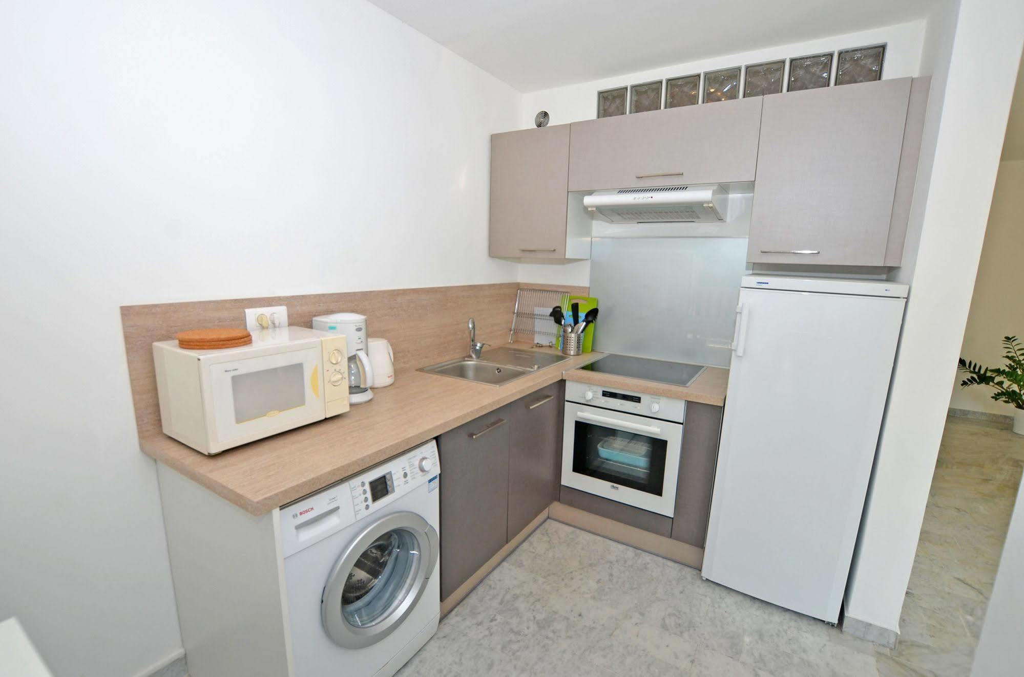 Azur 3000 Daire Saint-Laurent-du-Var Dış mekan fotoğraf