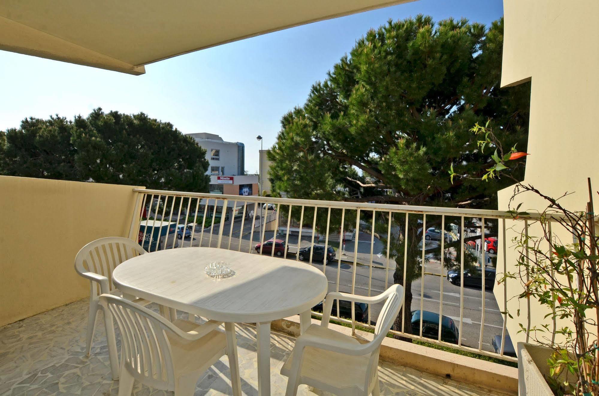 Azur 3000 Daire Saint-Laurent-du-Var Dış mekan fotoğraf